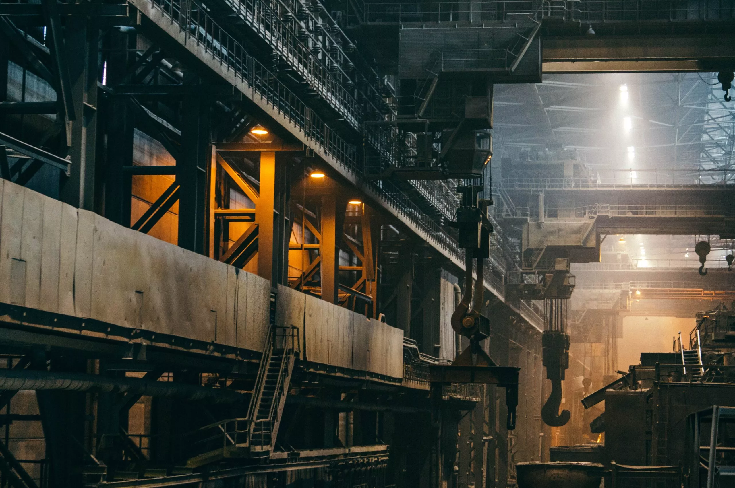 photo d’une usine usine image de Ant Rozetsky sur Unsplash