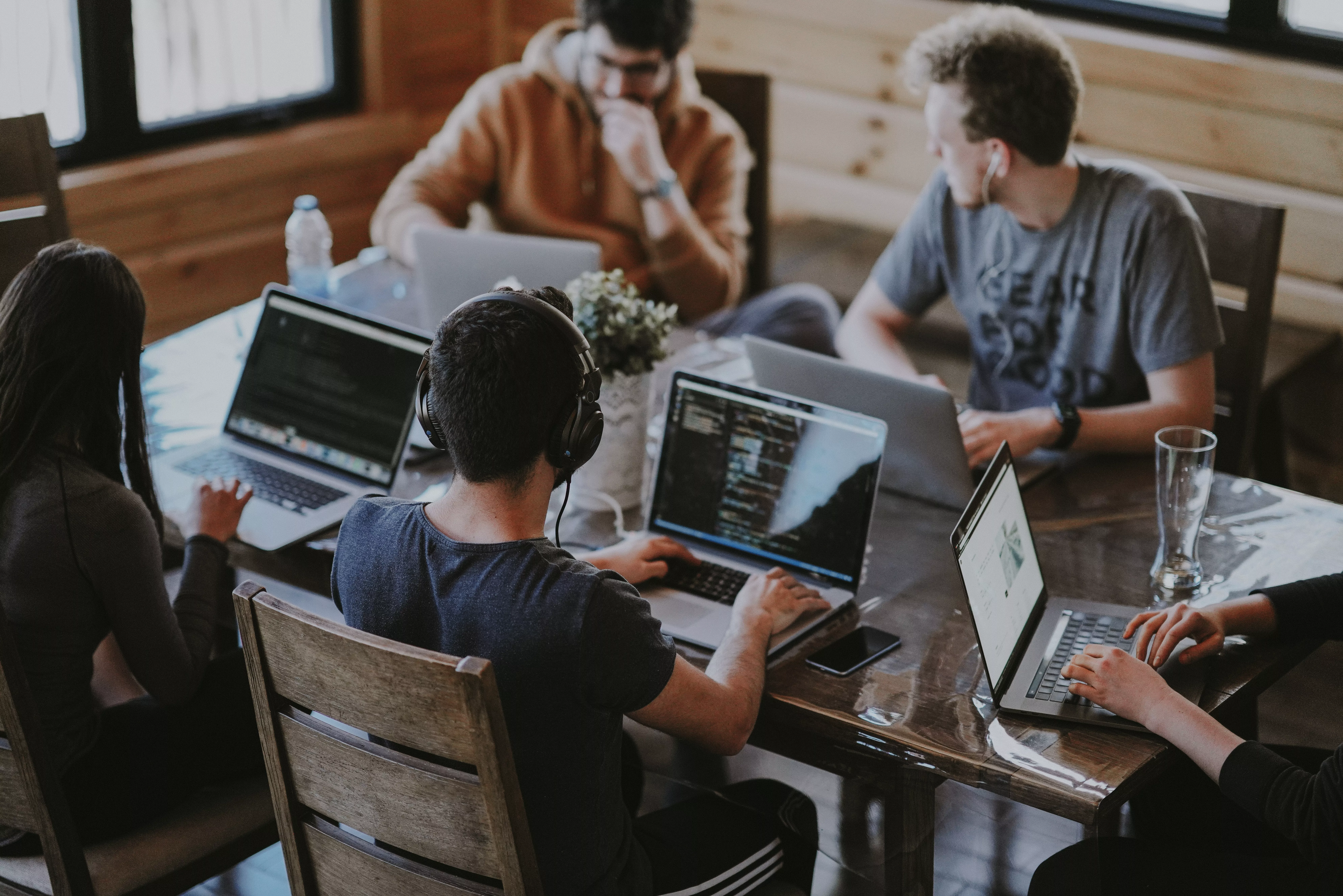 Image de Annie Spratt sur Unsplash étudiants et le numérique responsable