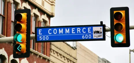 panneau de signalisation où il est inscrit 